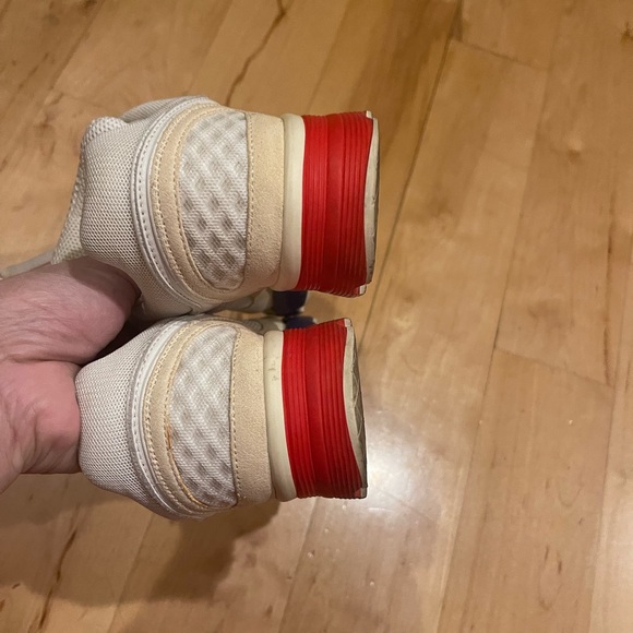 Authentic Chanel sneaker size 37.5 - Picture 5 of 7